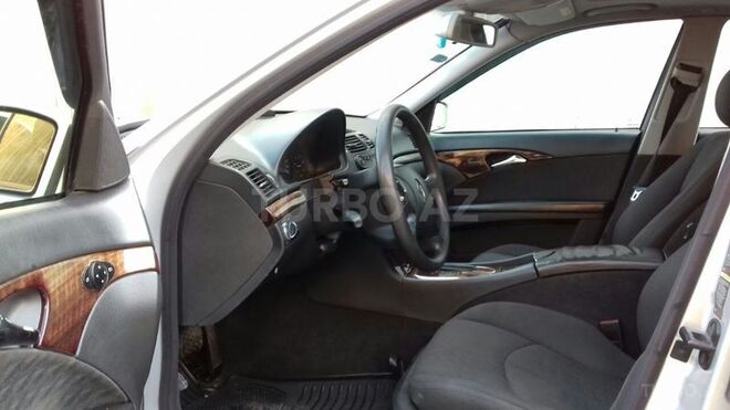 Mercedes E 220 2003, 365,800 km - 2.2 л - Bakı