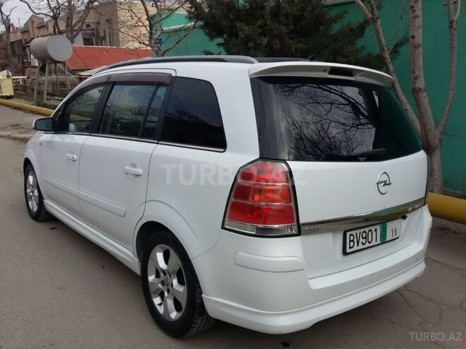 Opel Zafira 2005, 185,000 km - 2.2 л - Bakı