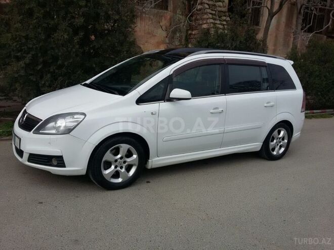 Opel Zafira 2005, 185,000 km - 2.2 л - Bakı