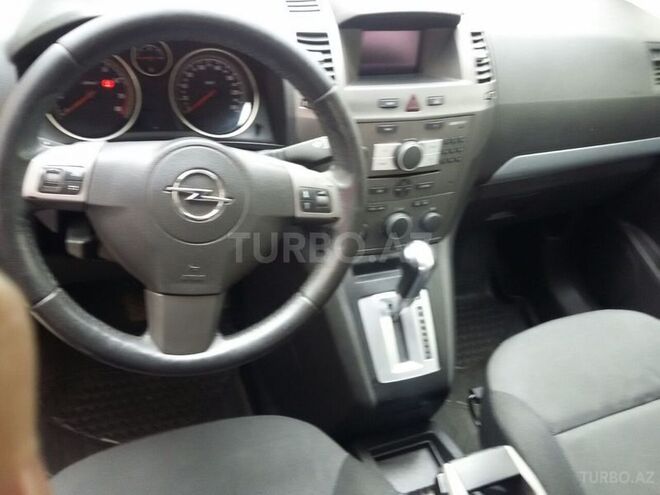Opel Zafira 2005, 185,000 km - 2.2 л - Bakı