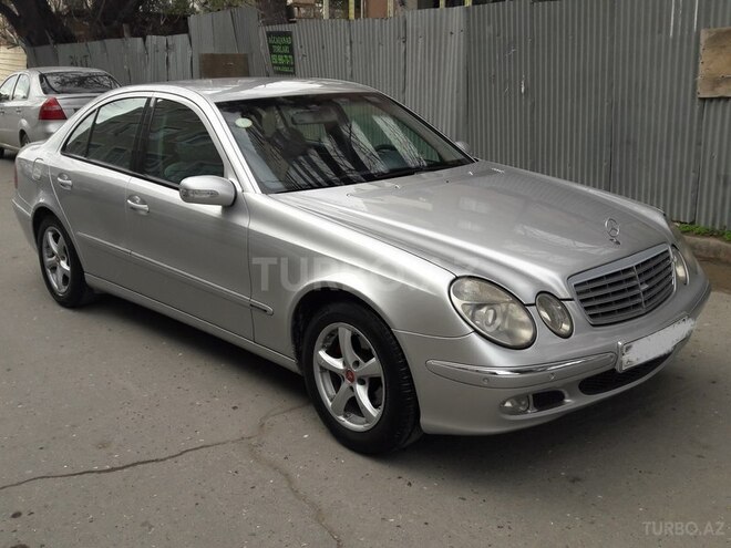Mercedes E 220 2003, 271,000 km - 2.2 l - Bakı