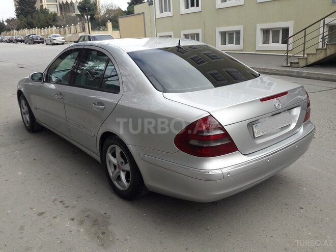 Mercedes E 220 2003, 271,000 km - 2.2 l - Bakı