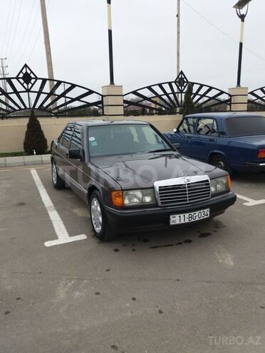 Mercedes 190 1990, 214,463 km - 2.0 л - Beyləqan