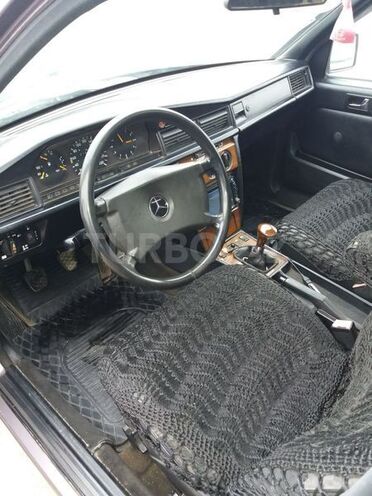 Mercedes 190 1990, 214,463 km - 2.0 л - Beyləqan