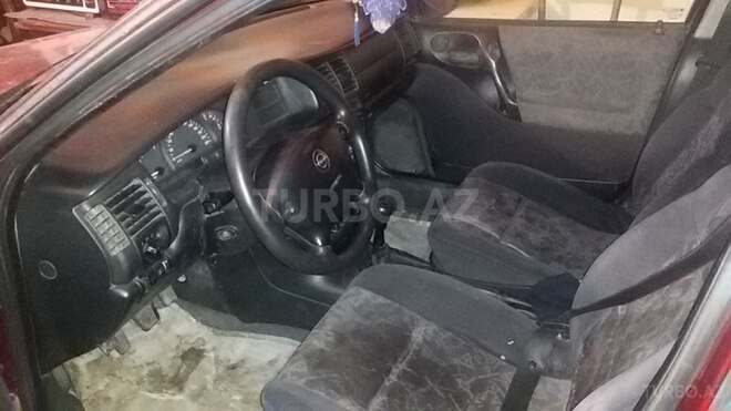 Opel Vectra 1997, 250,000 km - 1.6 l - Bakı