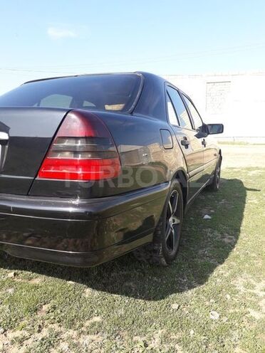 Mercedes C 240 1998, 370 km - 2.4 l - Göygöl