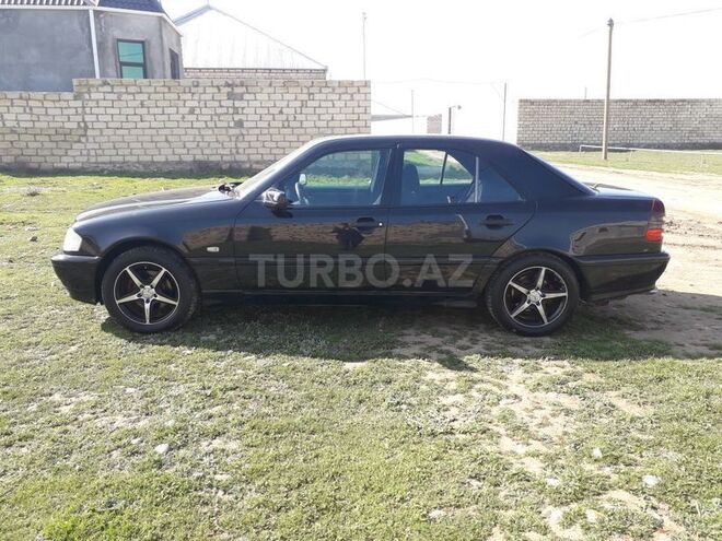 Mercedes C 240 1998, 370 km - 2.4 l - Göygöl