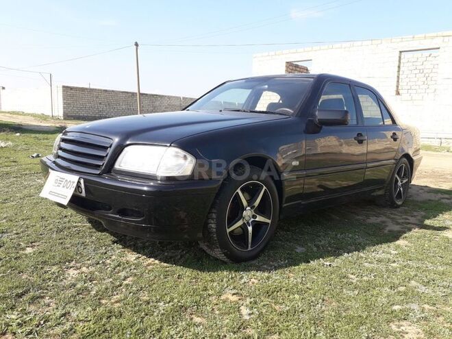 Mercedes C 240 1998, 370 km - 2.4 l - Göygöl