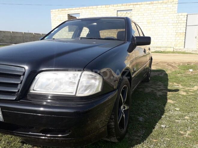 Mercedes C 240 1998, 370 km - 2.4 l - Göygöl