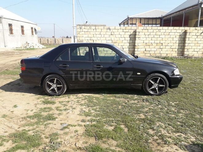 Mercedes C 240 1998, 370 km - 2.4 l - Göygöl