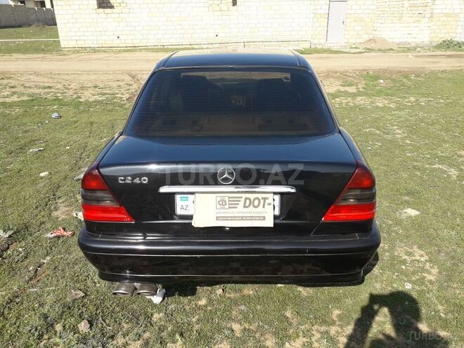 Mercedes C 240 1998, 370 km - 2.4 l - Göygöl
