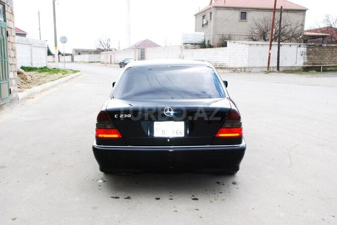 Mercedes C 230 1997, 230,000 km - 2.3 l - Bakı