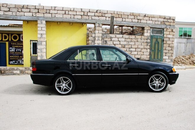 Mercedes C 230 1997, 230,000 km - 2.3 l - Bakı