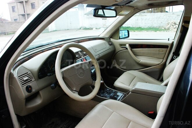 Mercedes C 230 1997, 230,000 km - 2.3 l - Bakı