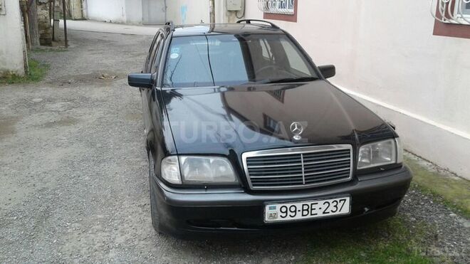 Mercedes C 220 1999, 253,000 km - 2.2 l - Bakı