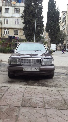 Mercedes E 250 1994, 315,692 km - 2.5 л - Bakı