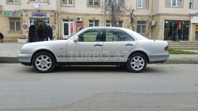 Mercedes E 230 1997, 265,411 km - 2.3 l - Bakı