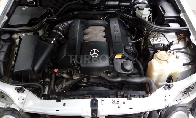 Mercedes E 240 1999, 251,000 km - 2.4 l - Sumqayıt