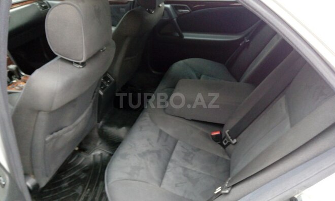 Mercedes E 240 1999, 251,000 km - 2.4 l - Sumqayıt