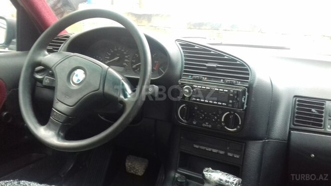 BMW 318 1993, 300,000 km - 1.8 l - Bakı