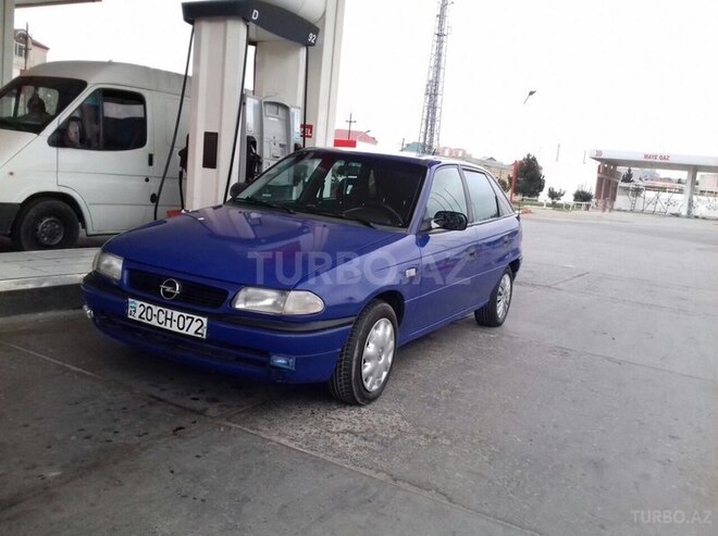 Opel Astra 1997, 295,000 km - 1.6 л - Sumqayıt