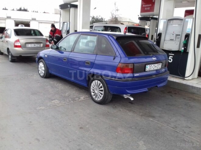 Opel Astra 1997, 295,000 km - 1.6 л - Sumqayıt
