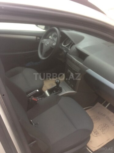 Opel Astra 2006, 243,000 km - 1.6 l - Bakı