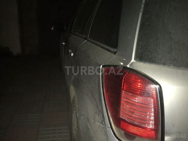 Opel Astra 2006, 243,000 km - 1.6 l - Bakı