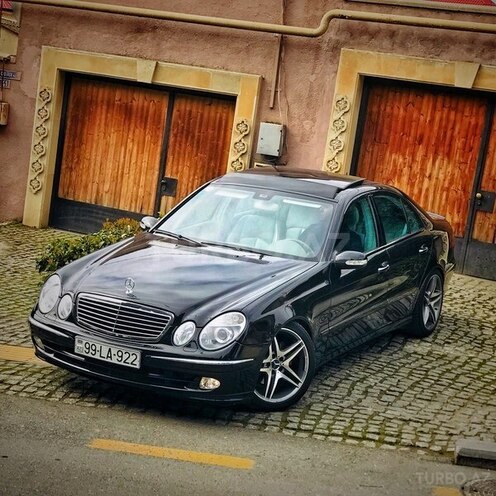Mercedes E 320 2004, 232,000 km - 3.2 l - Bakı