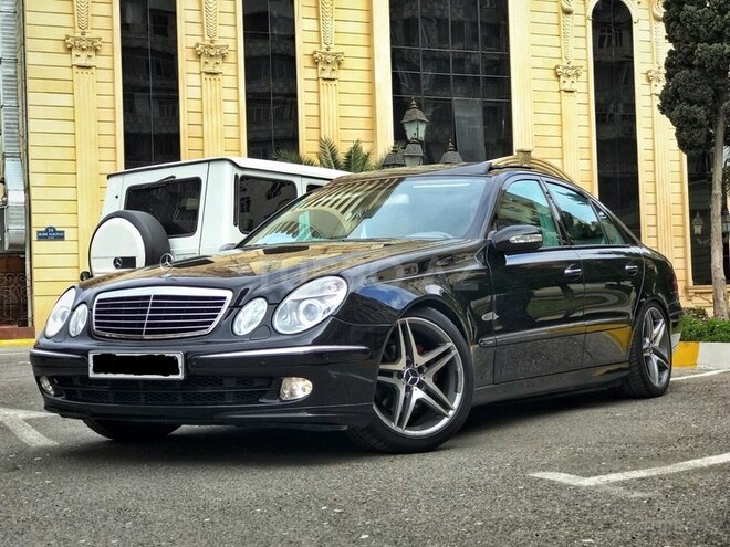 Mercedes E 320 2004, 232,000 km - 3.2 l - Bakı
