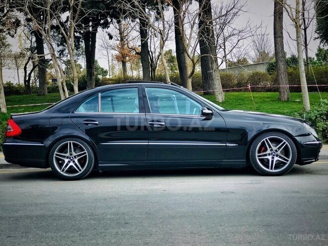 Mercedes E 320 2004, 232,000 km - 3.2 l - Bakı