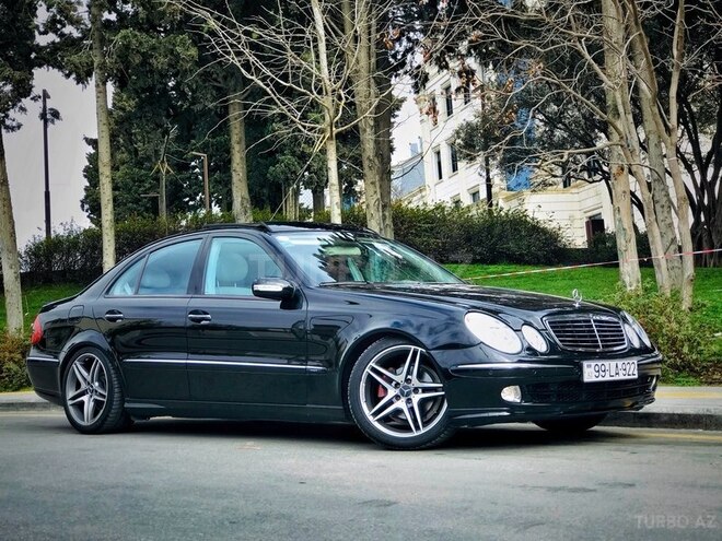 Mercedes E 320 2004, 232,000 km - 3.2 l - Bakı