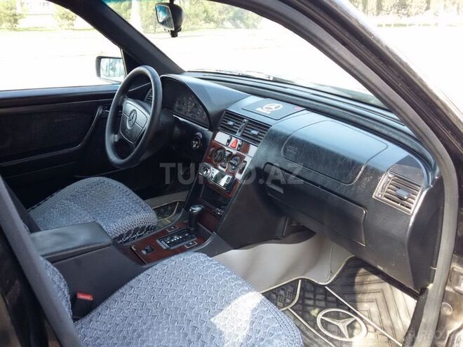Mercedes C 180 1995, 3,352 km - 1.7 l - Gəncə