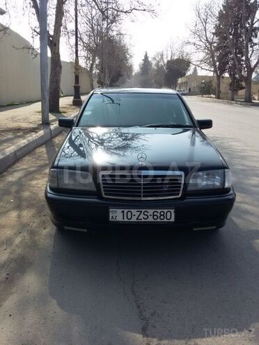 Mercedes C 180 1995, 3,352 km - 1.7 l - Gəncə