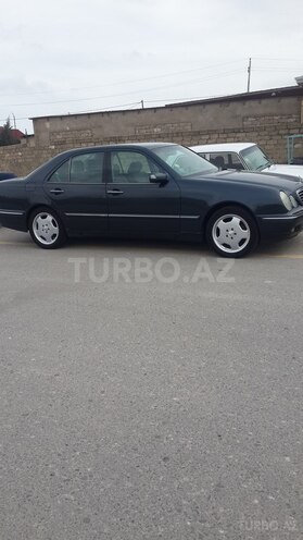 Mercedes E 220 2000, 320,000 km - 2.2 l - Bakı
