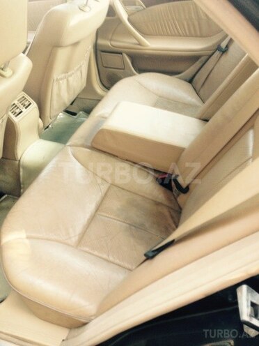 Mercedes E 320 1999, 319,500 km - 3.2 л - Gəncə
