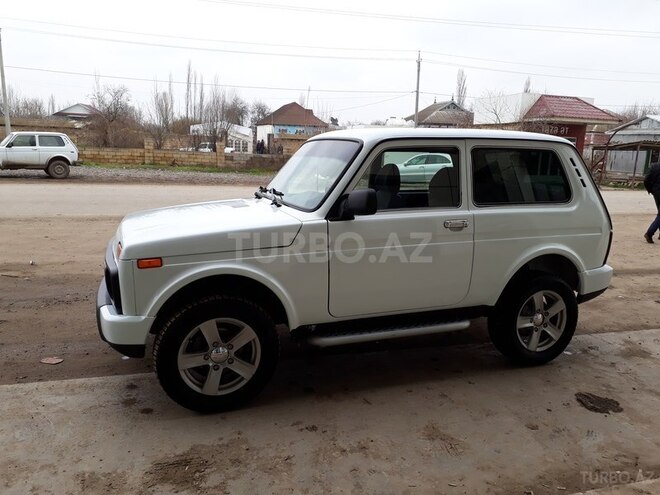 LADA (VAZ) Niva 2014, 93,583 km - 1.7 l - Saatlı