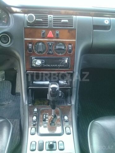 Mercedes E 320 2000, 345,678 km - 3.2 l - Bakı