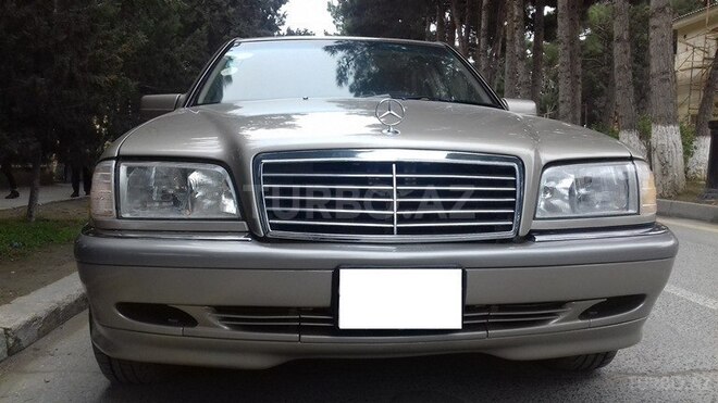 Mercedes C 230 2000, 176,000 km - 2.3 l - Bakı
