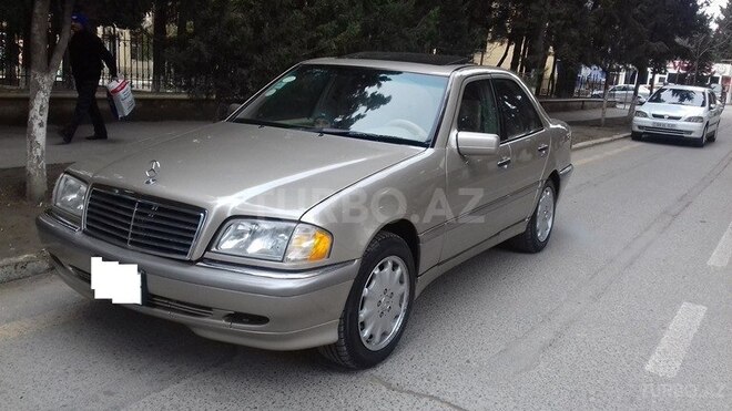 Mercedes C 230 2000, 176,000 km - 2.3 l - Bakı