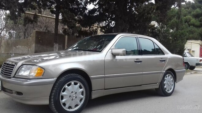 Mercedes C 230 2000, 176,000 km - 2.3 l - Bakı