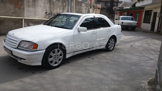 Mercedes C 230 1999, 200,000 km - 2.3 л - Bakı