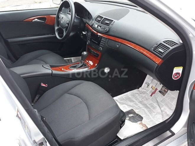 Mercedes E 220 2007, 172,000 km - 2.2 l - Bakı