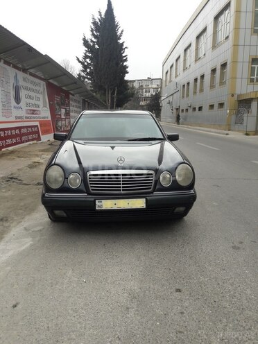Mercedes E 230 1997, 309,000 km - 2.3 л - Bakı