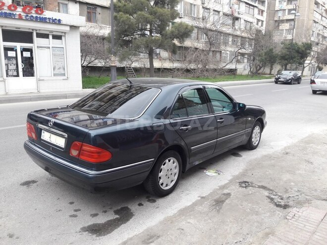 Mercedes E 230 1997, 309,000 km - 2.3 л - Bakı