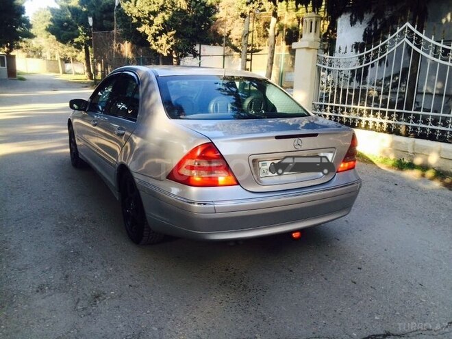Mercedes C 220 2001, 396,238 km - 2.2 л - Bakı