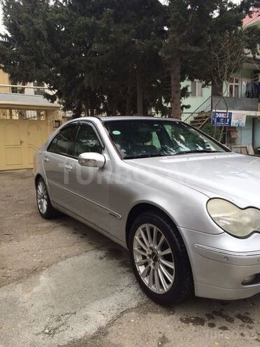 Mercedes C 240 2000, 325,000 km - 2.6 л - Bakı