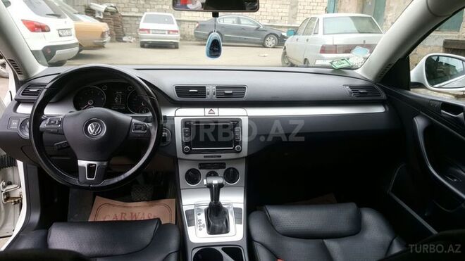 Volkswagen Passat 2009, 156,000 km - 2.0 l - Bakı