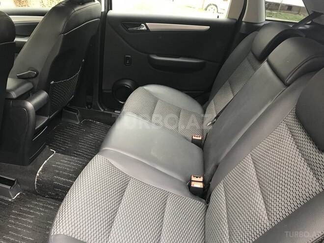 Mercedes B 180 2009, 74,755 km - 1.7 l - Bakı