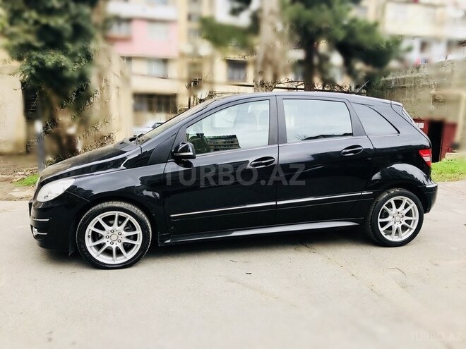 Mercedes B 180 2009, 74,755 km - 1.7 l - Bakı